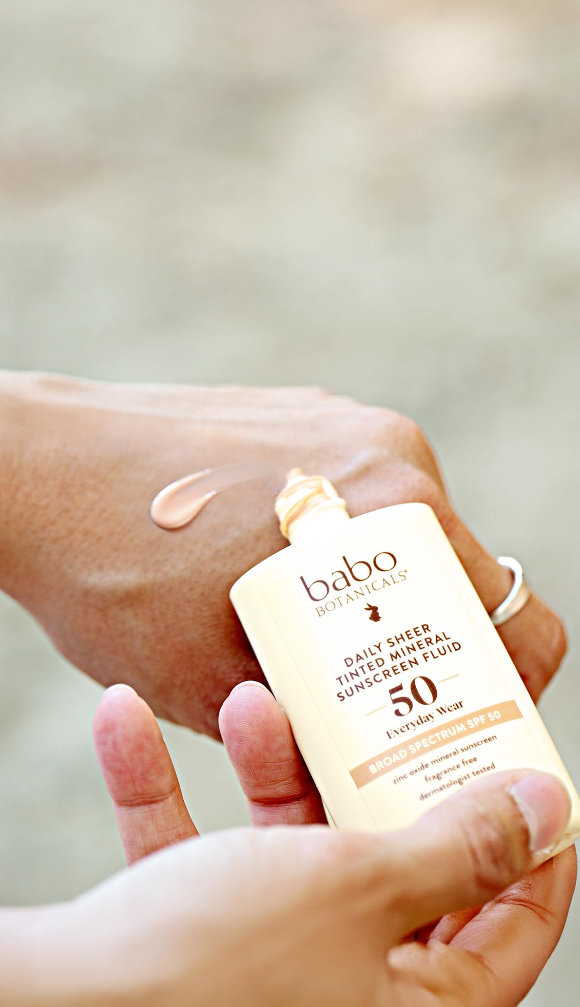 Babo Botanicals - Daily Sheer Tinted Mineral Sunscreen - SPF 50 - Vegan