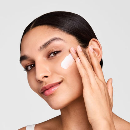 Estée Lauder DayWear Anti-Oxidant 72H-Hydration Sorbet Daily Moisturizer SPF 15 | Oil-Free Face Moisturizer | Hydrating Face Cream, 1.7 Ounce