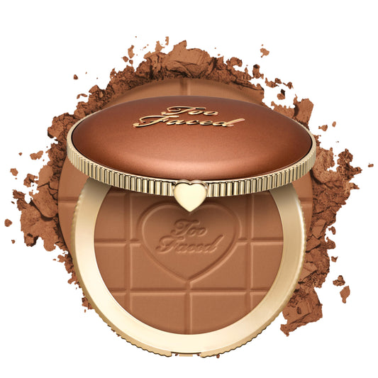 Too Faced Chocolate Soleil Matte Blurring Bronzer | Matte Bronzer Powder that Mimics Natural Skin for Blurred Sun-Kissed Effect, Milk Chocolate, 0.28 Ounce