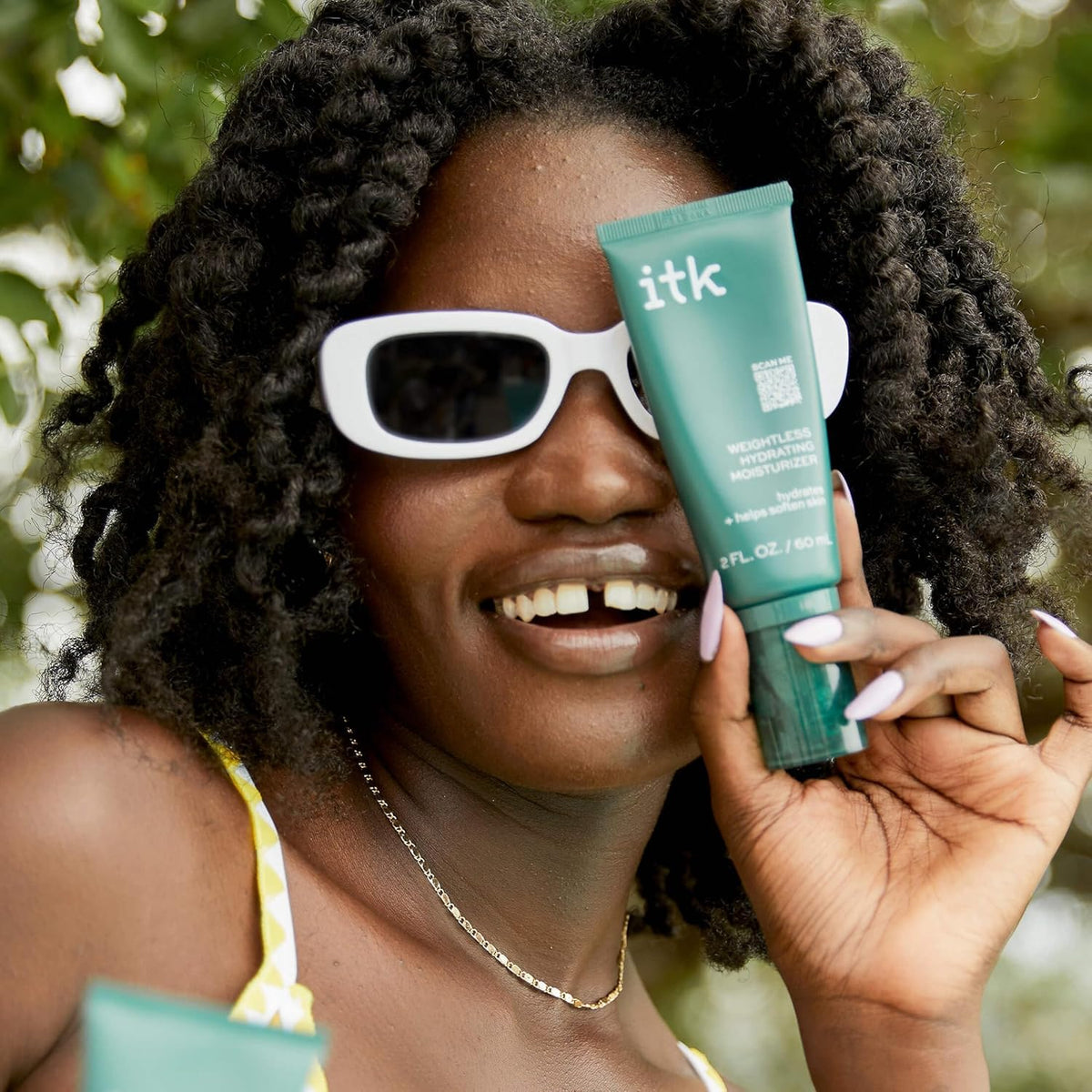 ITK Skincare Weightless Hydrating Face Moisturizer - Hydrates + Smoothes Skin - Niacinamide - Brighten Dark Spots - Hyaluronic Acid - Maintain Moisture Levels - Vitamin E-infused, 2 fl. oz