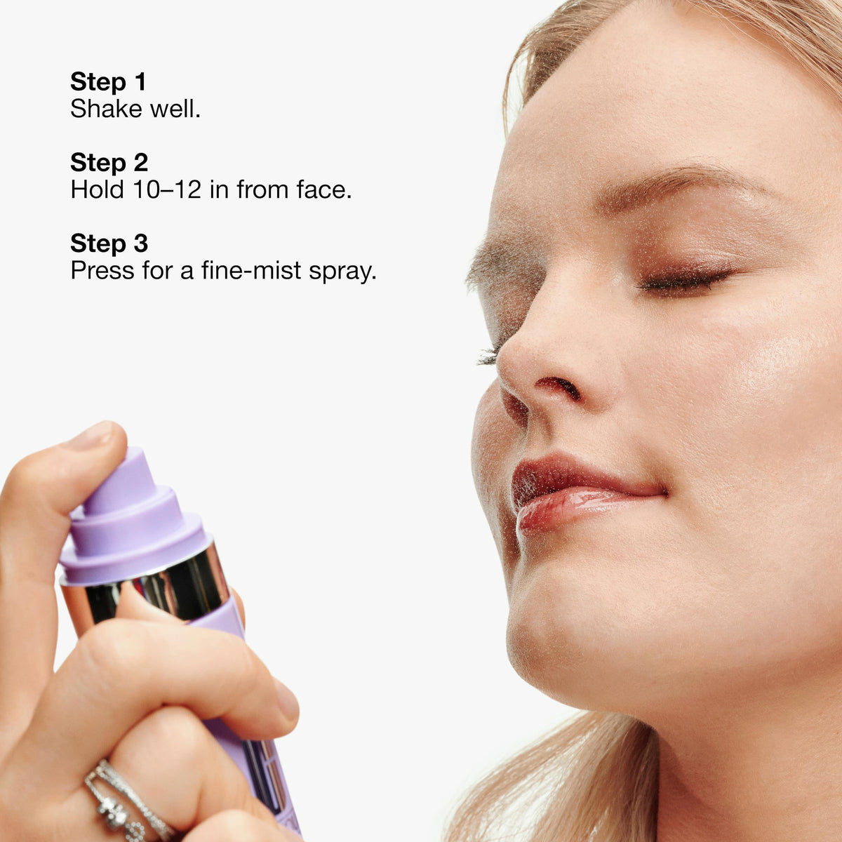 Clinique Set The Day Makeup Setting Spray With Aloe Water + Antioxidants | Sets Makeup All Day | Soothing + Hydrating Face Mist | Alcohol-Free + Suitable For Sensitive Skin, 3.3 Fl Oz