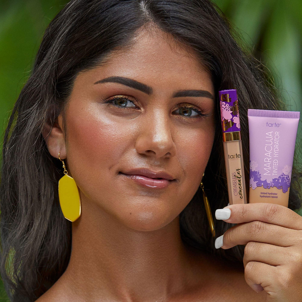 tarte maracuja tinted moisturizer – Lightweight Sheer Foundation with Buildable Longwear Coverage, Hyaluronic Acid for Hydrated Skin, Vegan & Cruelty-Free, full size, 25N light-medium neutral