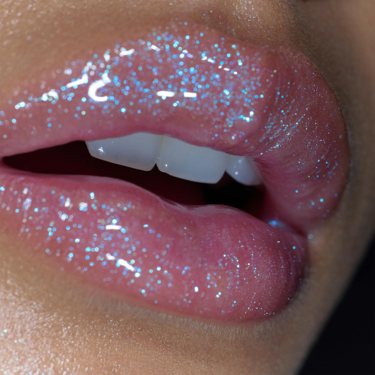 r.e.m. beauty by ariana grande | Fembot Essential Drip Glossy Balm