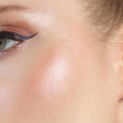 Stila Heaven's Hue Highlighter, Lightweight Hybrid Putty/Powder (Kitten)